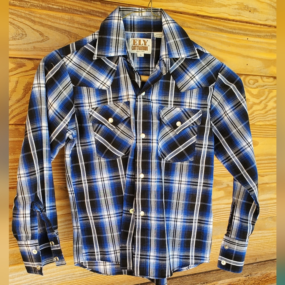 Classic Ely Cattleman western cowboy pearl snap size small